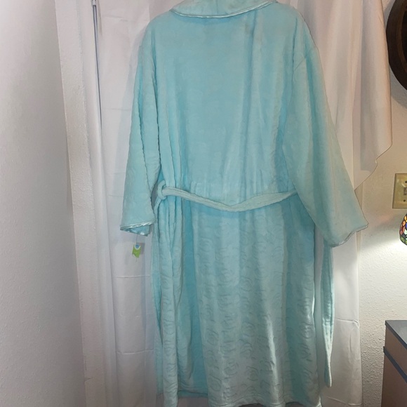 Women's Light Blue Robe - Picture 7 of 7